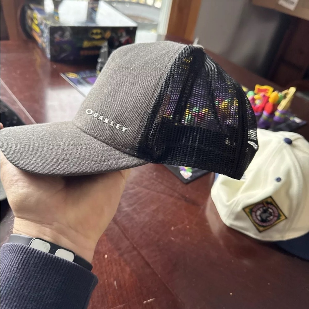 Oakley Classic Mid Snapback Hat Tan Golf Trucker Hat Mesh Back Adjustable Hat